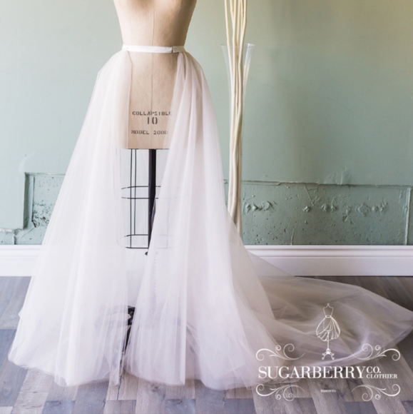 Tulle Overskirt for Wedding Dress - Picture 5 of 6